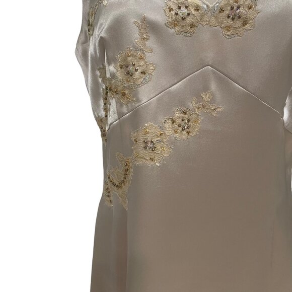 Elegant Gina Bacconi Satin Gown 10 Gold Floral Embroidery Formal HOCO Luxurious - Picture 11 of 15